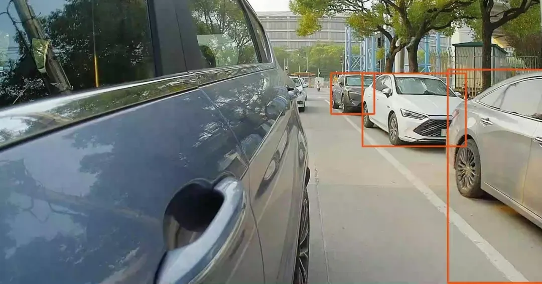 解析VT-CMS AI设计，看CMS如何实实在在提升驾驶安全！_fbfd1b5d.jpg